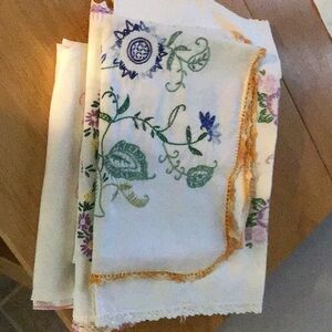 5 Vintage Floral Embroidered Table Linens